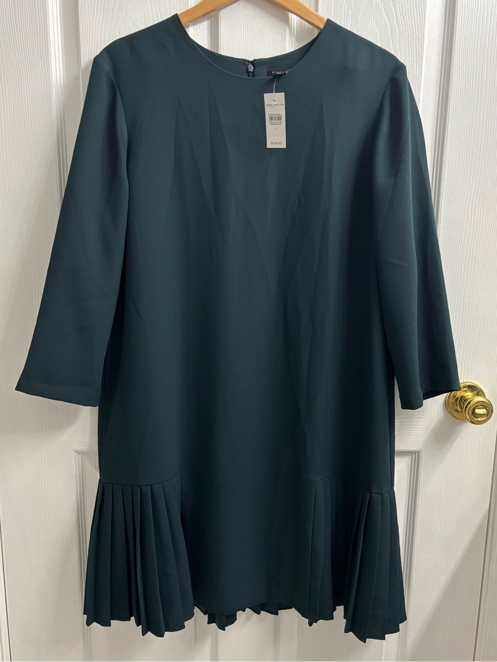 Ann Taylor Long Sleeve Dress Large Pleated Hem Dark Green NWT Office Careerwear